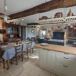 Maison Familiale Avec Grand Jardin Pres Du Perigord - 3 Chambres, Wifi Et Velos Fournis - Fr-1-653-171 *