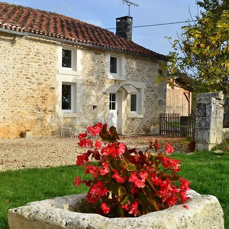 Maison Familiale Avec Grand Jardin Pres Du Perigord - 3 Chambres, Wifi Et Velos Fournis - Fr-1-653-171
