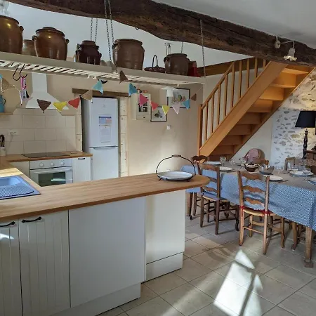 Maison Familiale Avec Grand Jardin Pres Du Perigord - 3 Chambres, Wifi Et Velos Fournis - Fr-1-653-171 Vakantiehuis