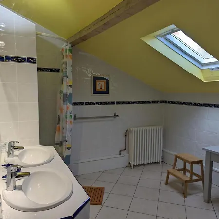 Maison Familiale Avec Grand Jardin Pres Du Perigord - 3 Chambres, Wifi Et Velos Fournis - Fr-1-653-171 Casa de Férias Combiers