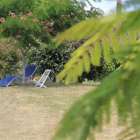 Maison Familiale Avec Grand Jardin Pres Du Perigord - 3 Chambres, Wifi Et Velos Fournis - Fr-1-653-171 *