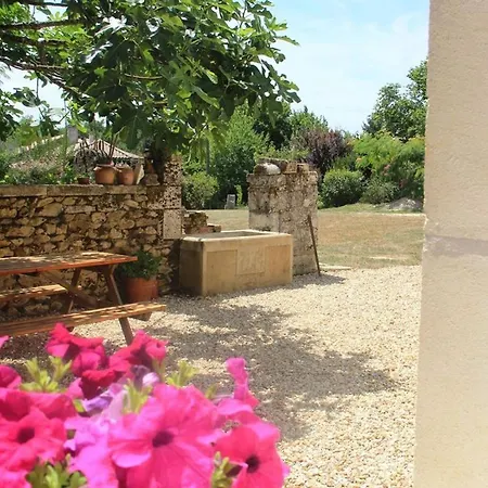 Maison Familiale Avec Grand Jardin Pres Du Perigord - 3 Chambres, Wifi Et Velos Fournis - Fr-1-653-171 Nyaraló