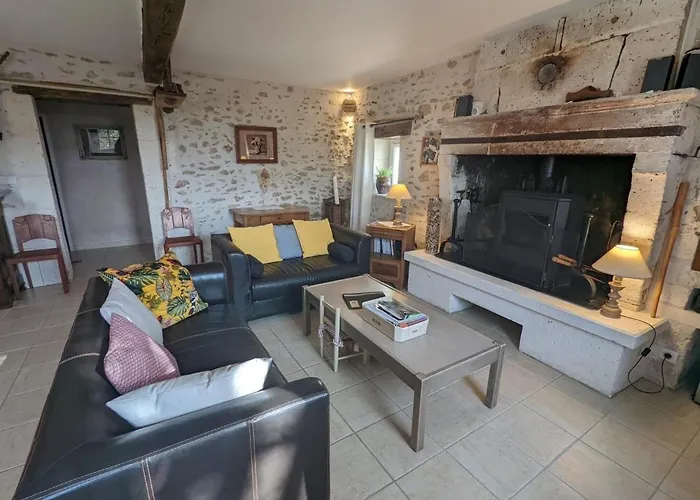 Сasa de vacaciones Maison Familiale Avec Grand Jardin Près Du Périgord - 3 Chambres, Wifi Et Vélos Fournis - Fr-1-653-171 Combiers